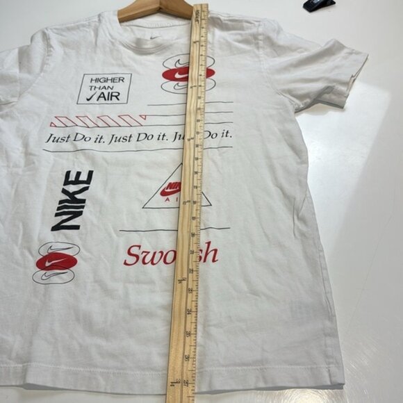 Nike Men's White Graphic T-Shirt Size Medium - Picture 6 of 8